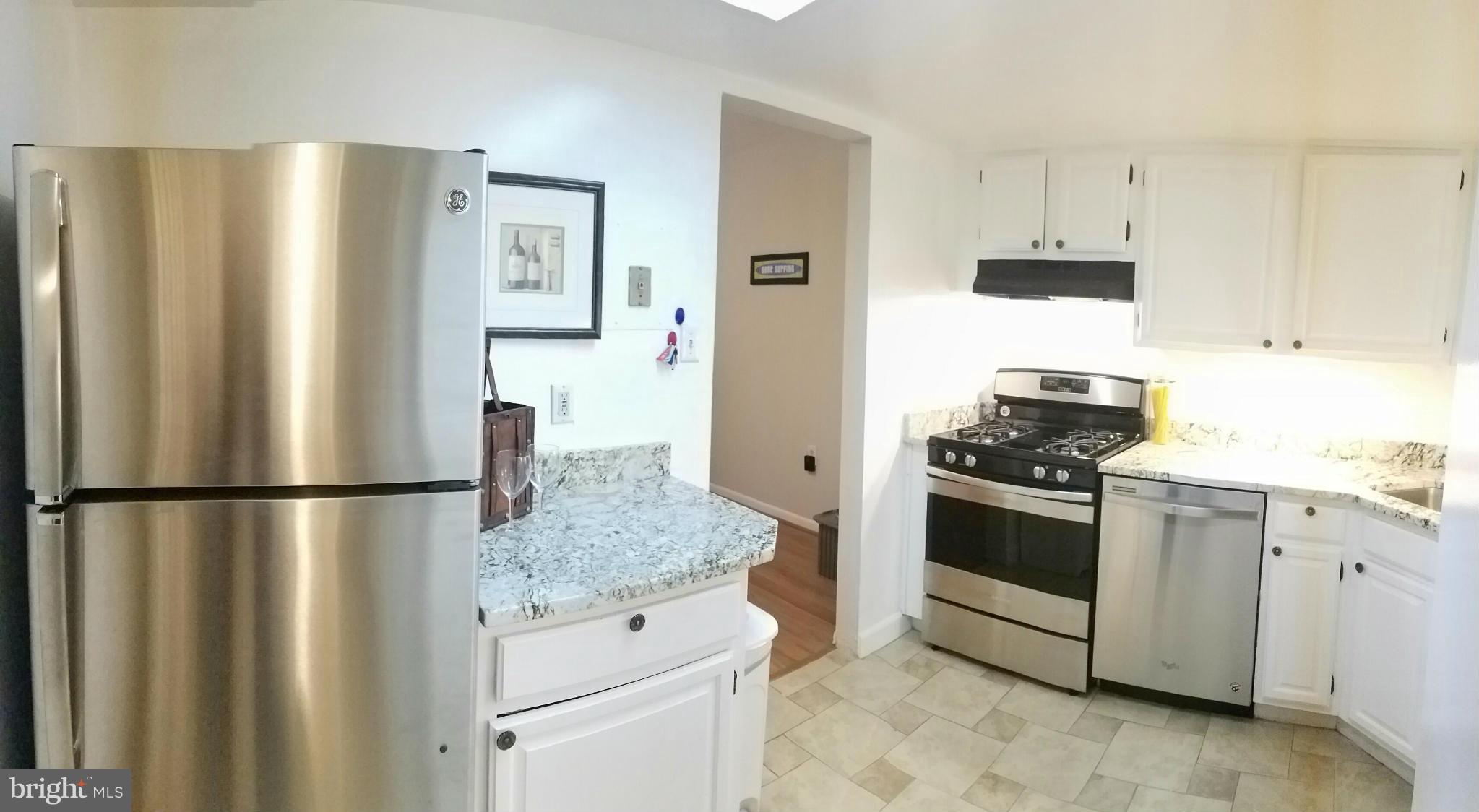 1401 Northgate Square, Unit 1A Reston, VA 20190 - Photo 8 of 26 Kitchen