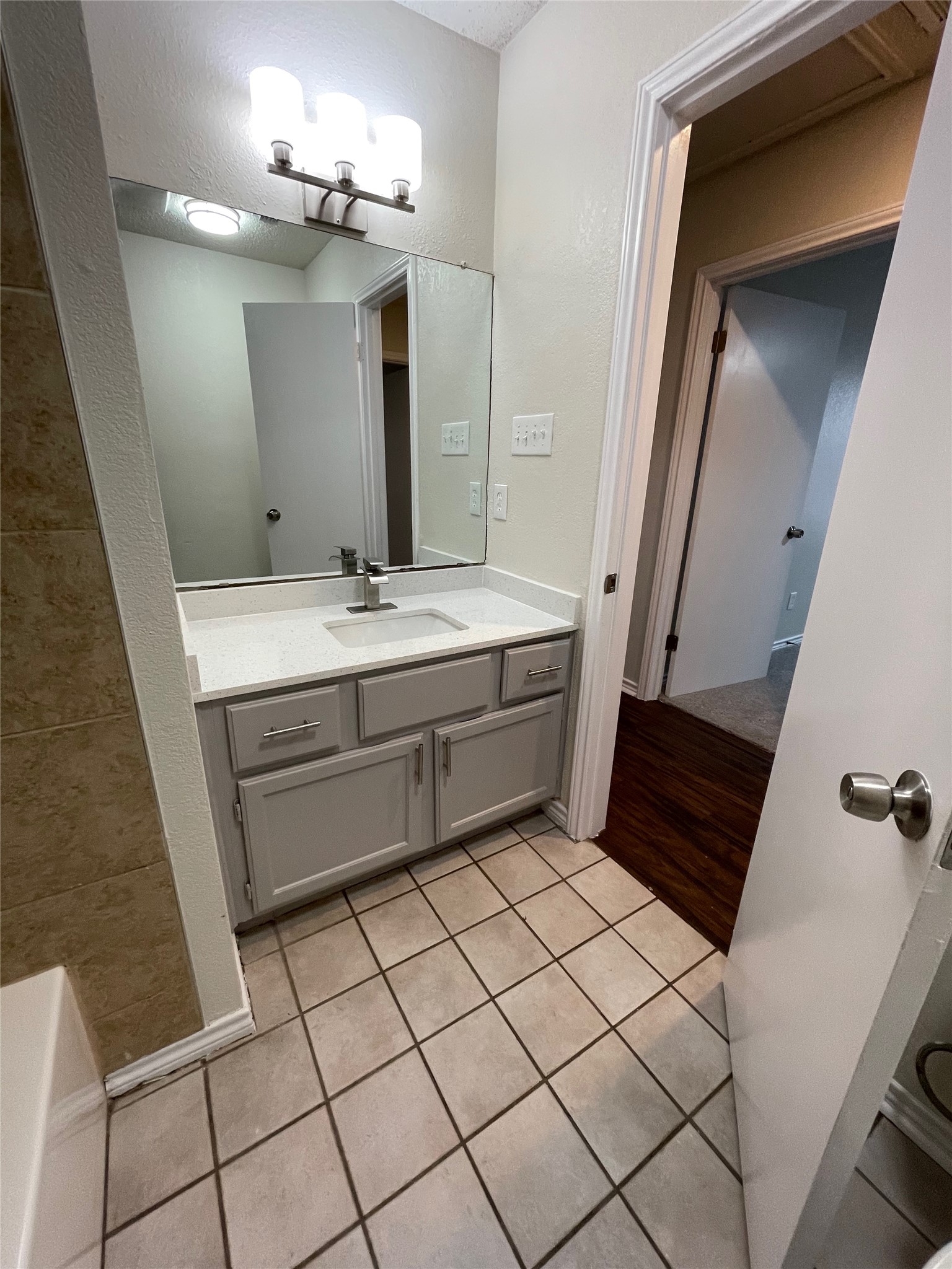 1231 Armadillo Road Austin, TX 78745 - Photo 12 of 18