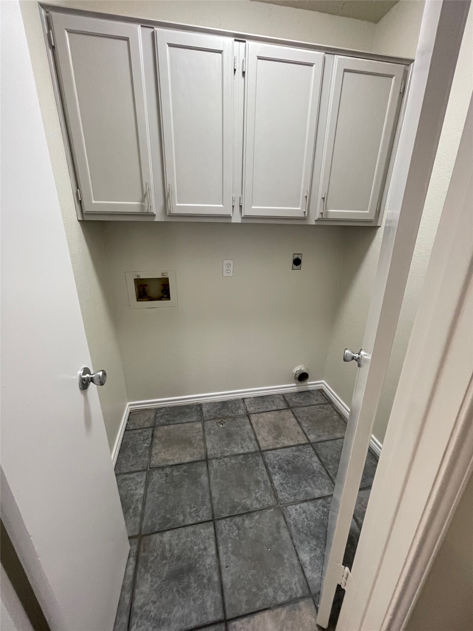 1231 Armadillo Road Austin, TX 78745 - Photo 6 of 18