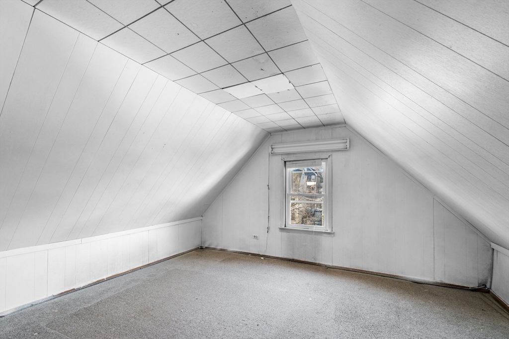 11 Round Hill Street Boston, MA 02130 - Photo 26 of 42