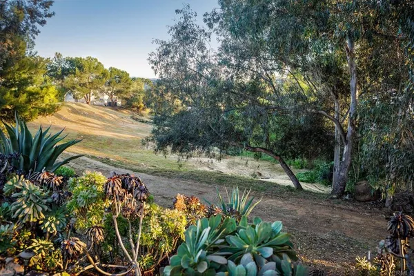 $1,675,000 | 3611 Tierra De Dios, Escondido, CA 92025