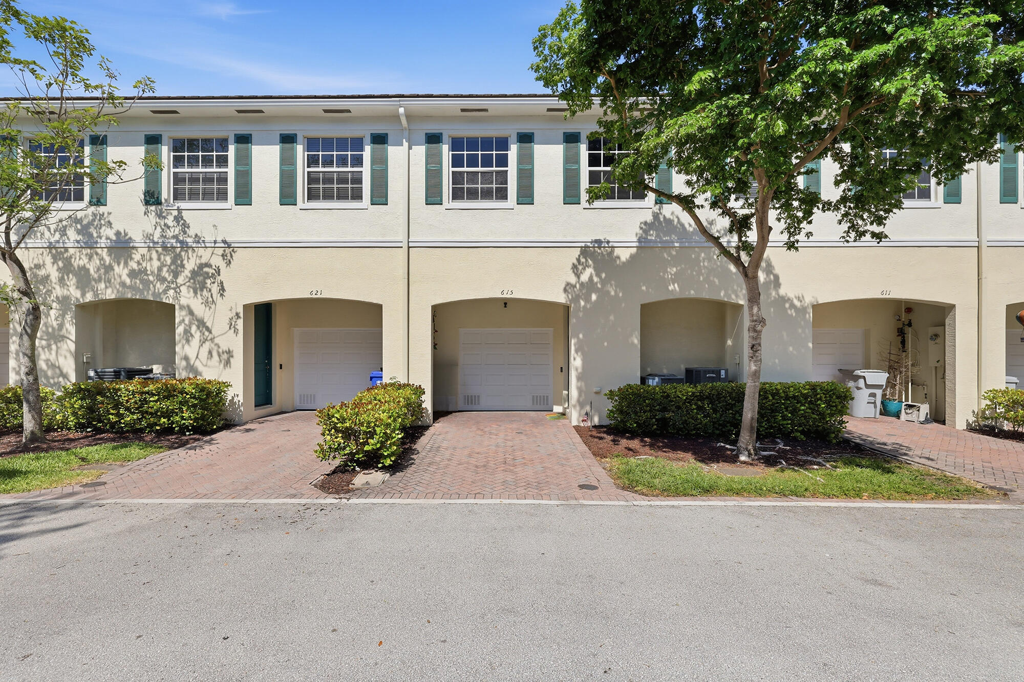 615 Southwest 2nd Terrace Pompano Beach, FL 33060 - Photo 29 of 42 615 SW 2nd Ter - 1