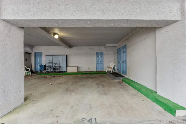 a view of a storage & utility room
