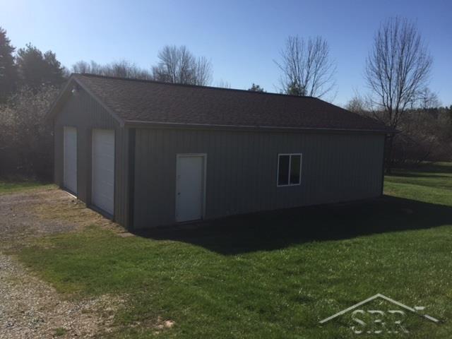 1947 West Brown Road Mayville, MI 48744 - Photo 16 of 18 31239662-15.JPG
