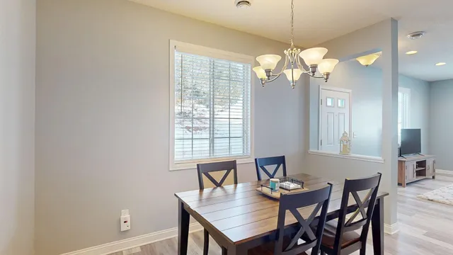 $268,500 | 6314 29th Avenue Northwest, Rochester, MN 55901