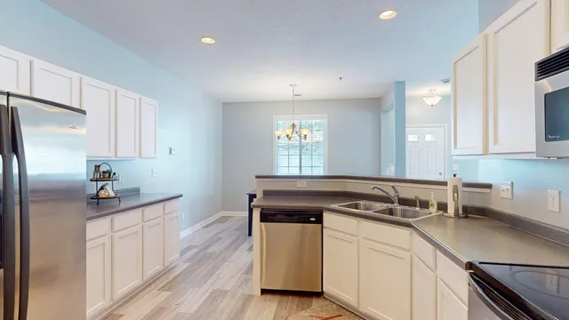 $268,500 | 6314 29th Avenue Northwest, Rochester, MN 55901