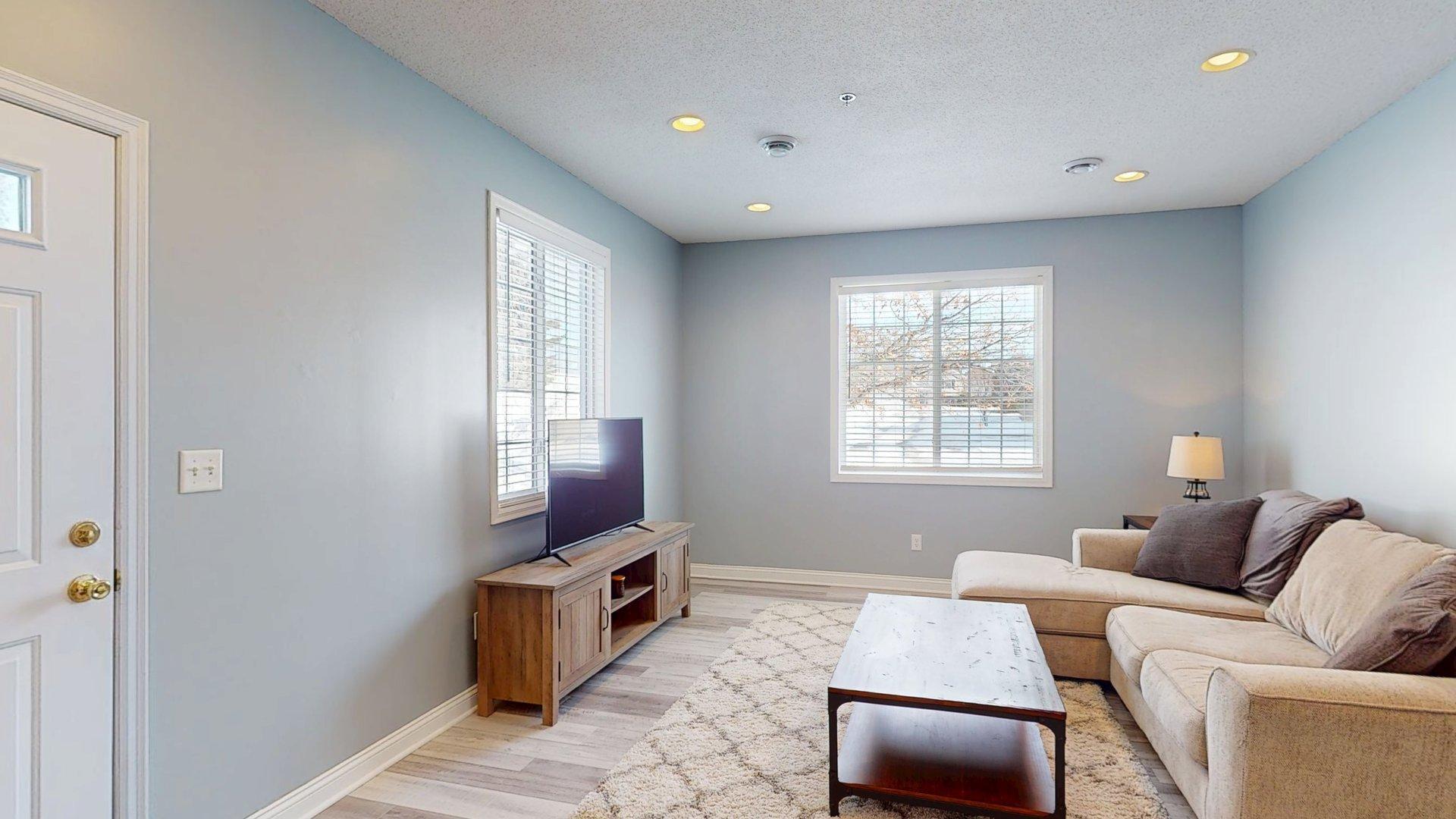 6314 29th Avenue Northwest Rochester, MN 55901 - Photo 3 of 44