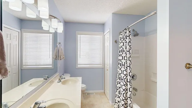 $268,500 | 6314 29th Avenue Northwest, Rochester, MN 55901