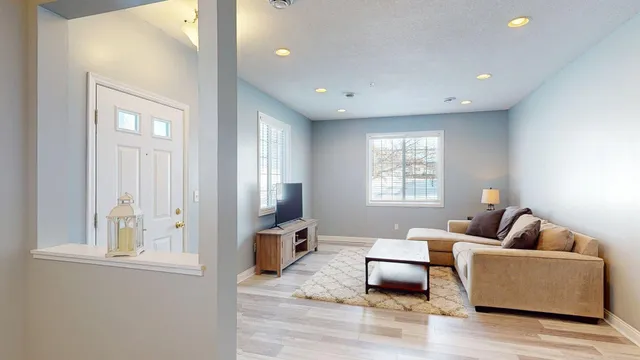 $268,500 | 6314 29th Avenue Northwest, Rochester, MN 55901