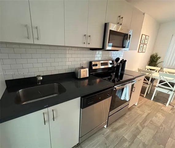 $2,200 | 1035 Euclid Avenue, Unit 27, Miami Beach, FL 33139