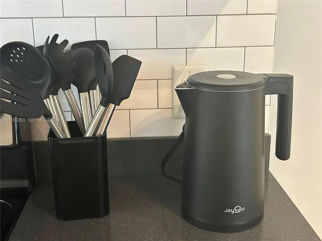 $2,200 | 1035 Euclid Avenue, Unit 27, Miami Beach, FL 33139