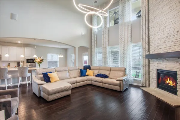 $679,990 | 3022 Senita Bloom Drive, Manvel, TX 77578