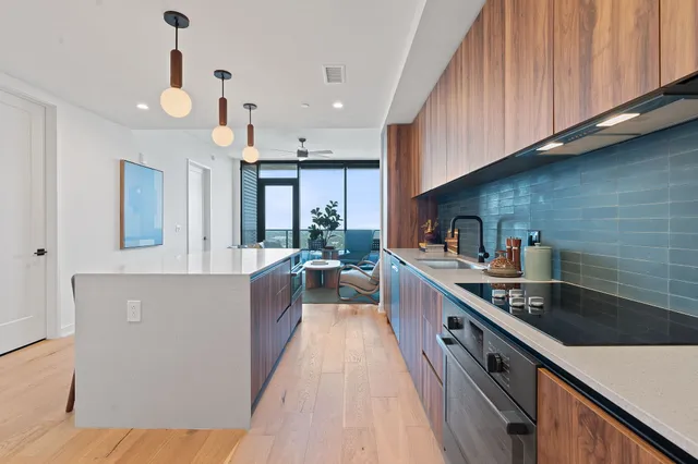 $3,625 | 84 East Avenue, Unit 1710, Austin, TX 78701