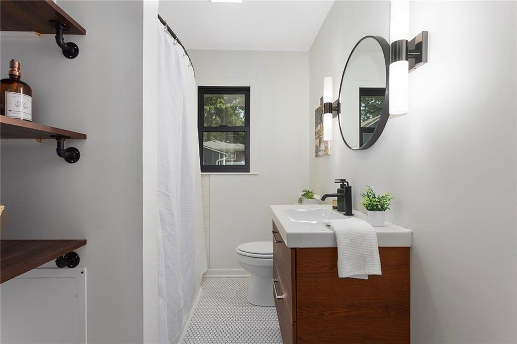 209 Northeast Maple Street Lee's Summit, MO 64063 - Photo 15 of 22