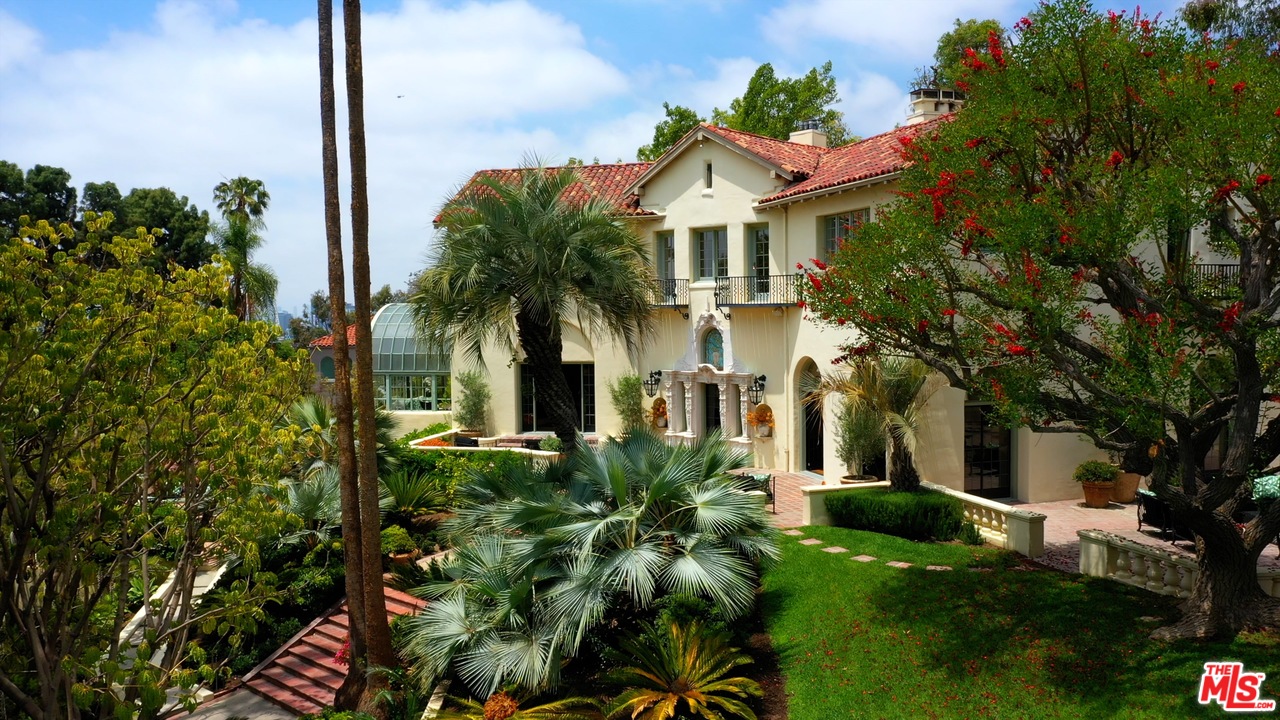 2015 De Mille Drive Los Angeles, CA 90027 - Photo 3 of 51