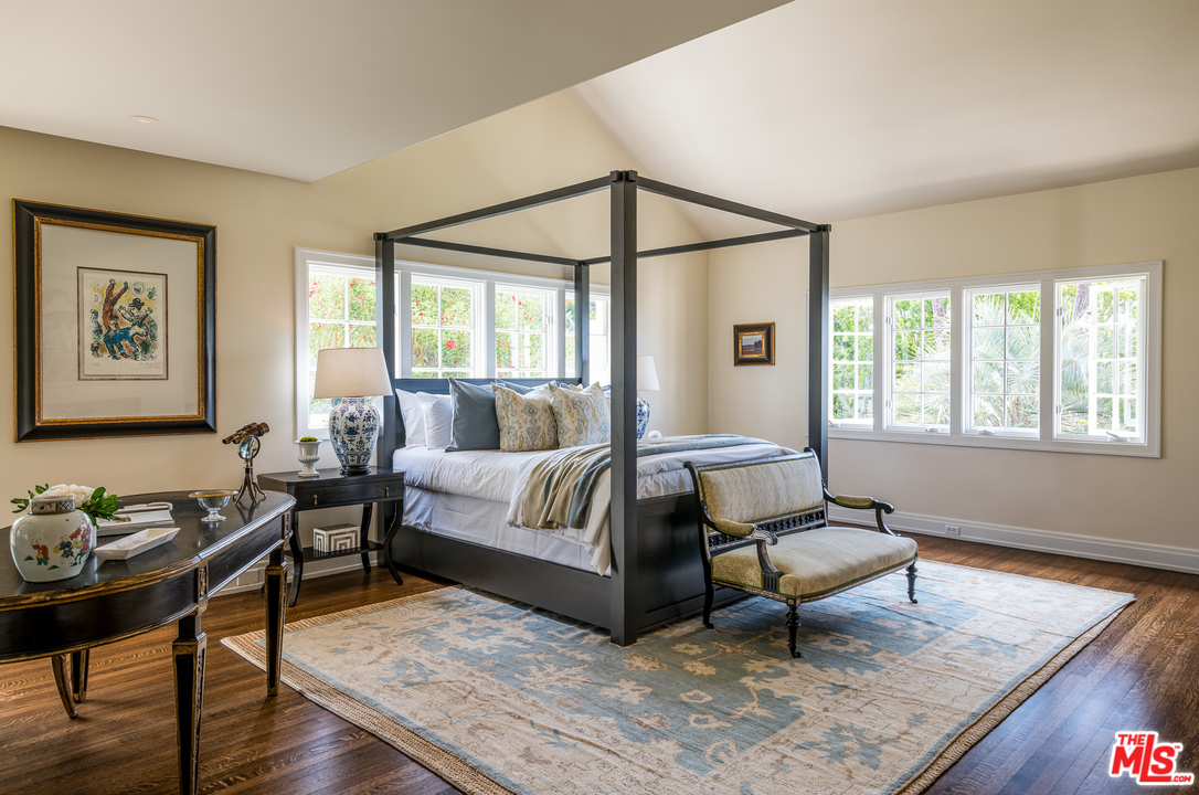 2015 De Mille Drive Los Angeles, CA 90027 - Photo 25 of 51