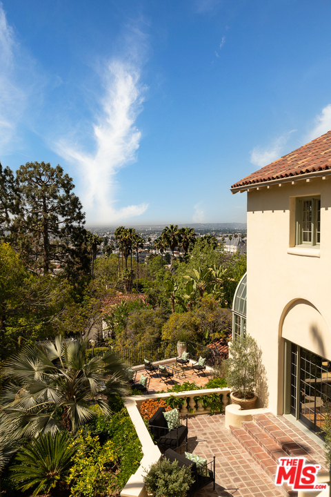 2015 De Mille Drive Los Angeles, CA 90027 - Photo 44 of 51