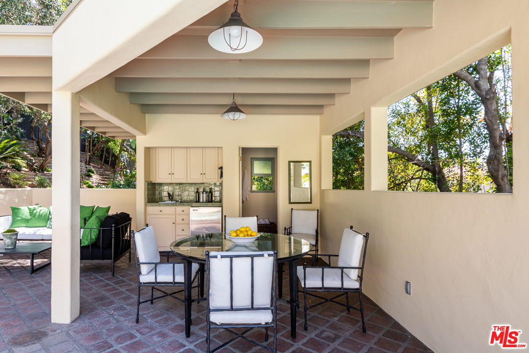 2015 De Mille Drive Los Angeles, CA 90027 - Photo 47 of 51