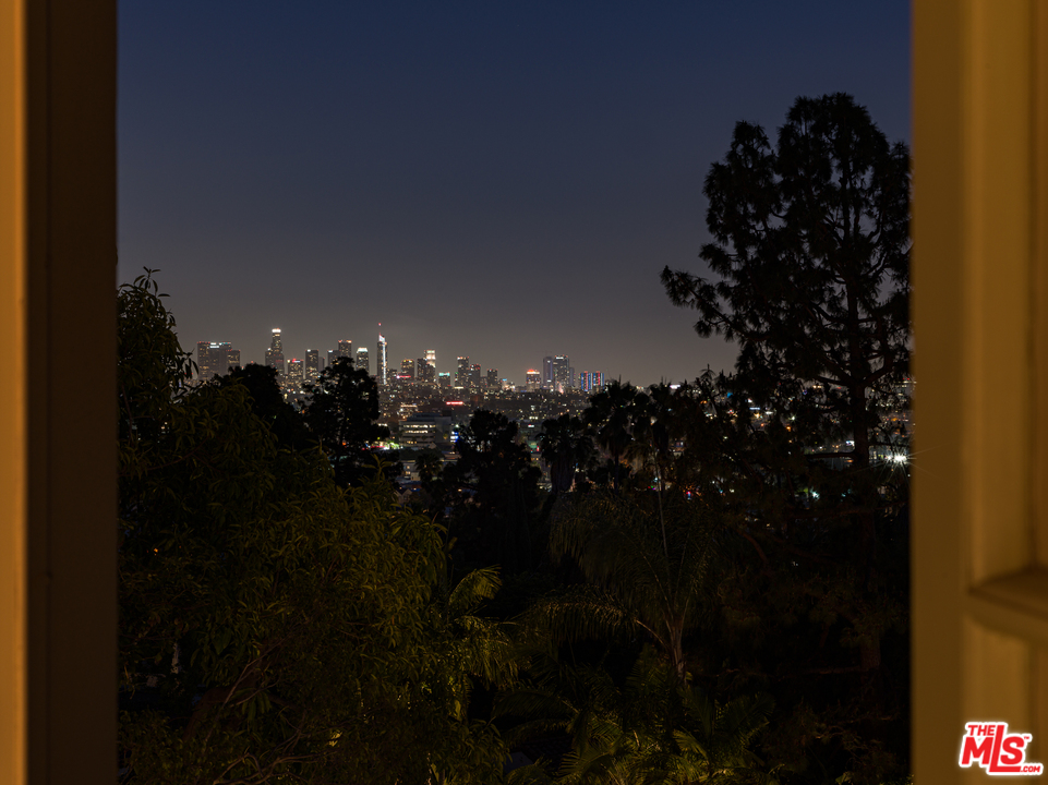 2015 De Mille Drive Los Angeles, CA 90027 - Photo 51 of 51