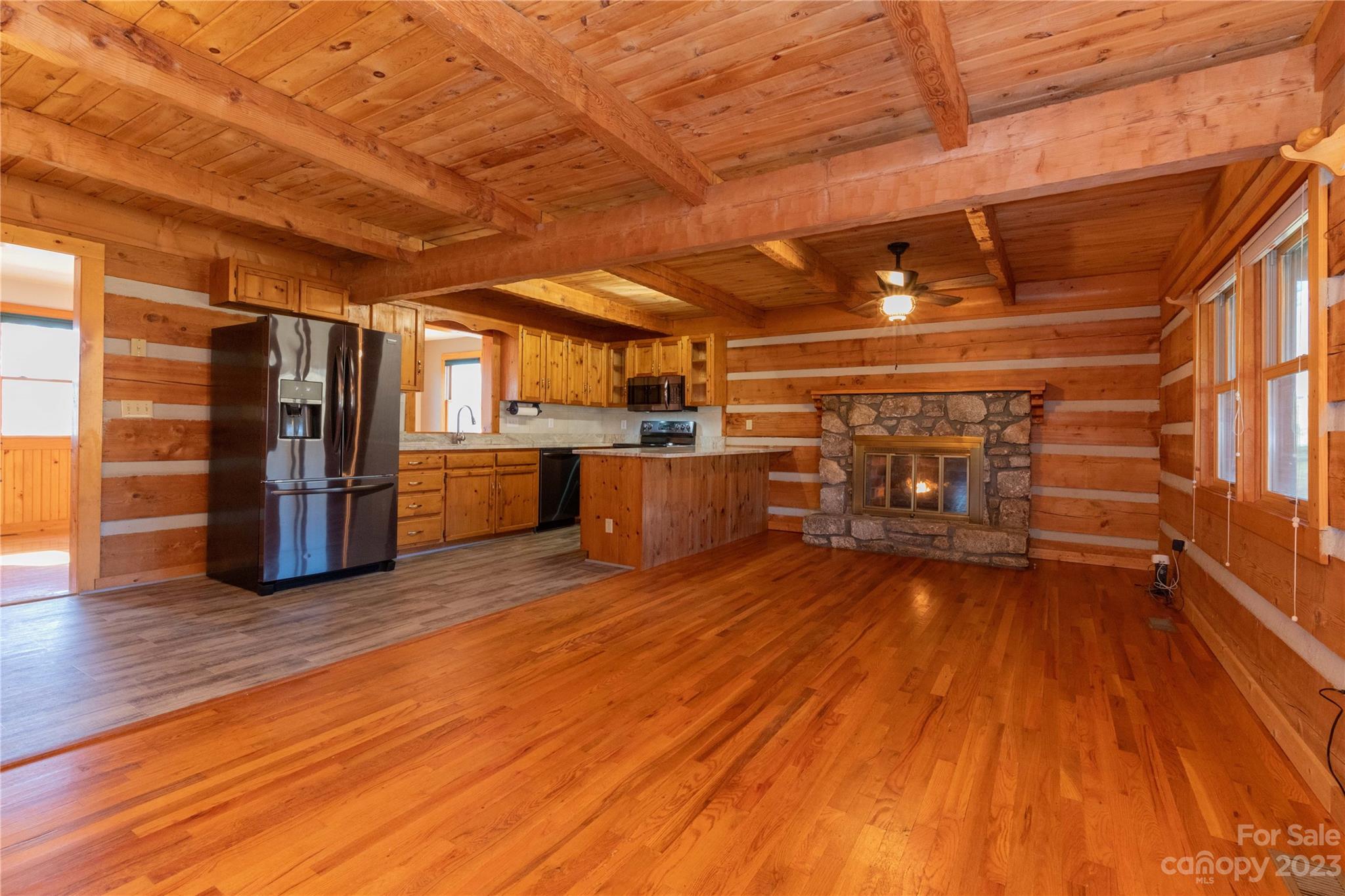 106 Gibbs Road Leicester, NC 28748 - Photo 8 of 34 Gallery Image 8