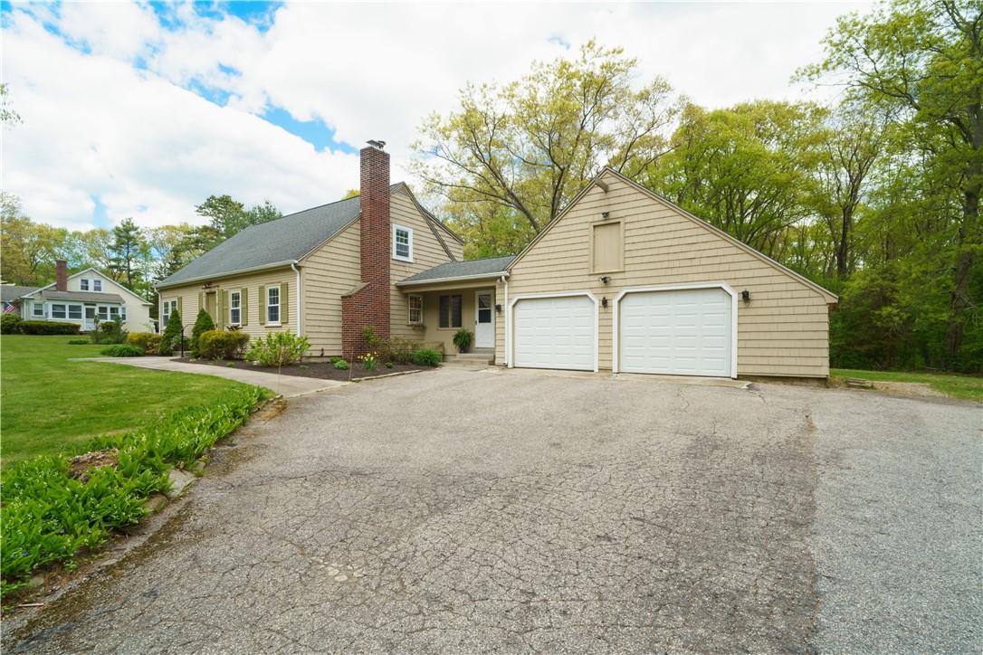 89 Pole Bridge Road Scituate, RI 02857 - Photo 2 of 32
