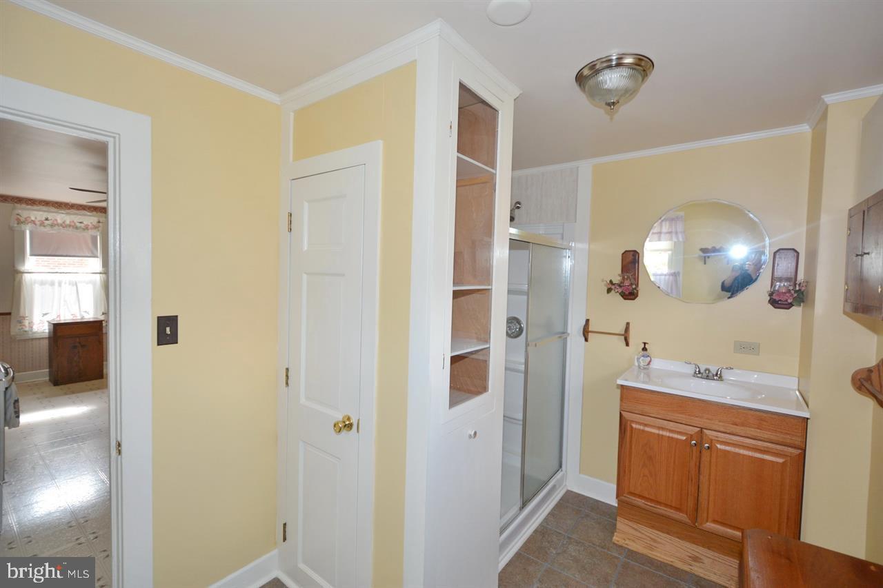 35 Monroe Street Hanover, PA 17331 - Photo 12 of 31 Gallery Image 12