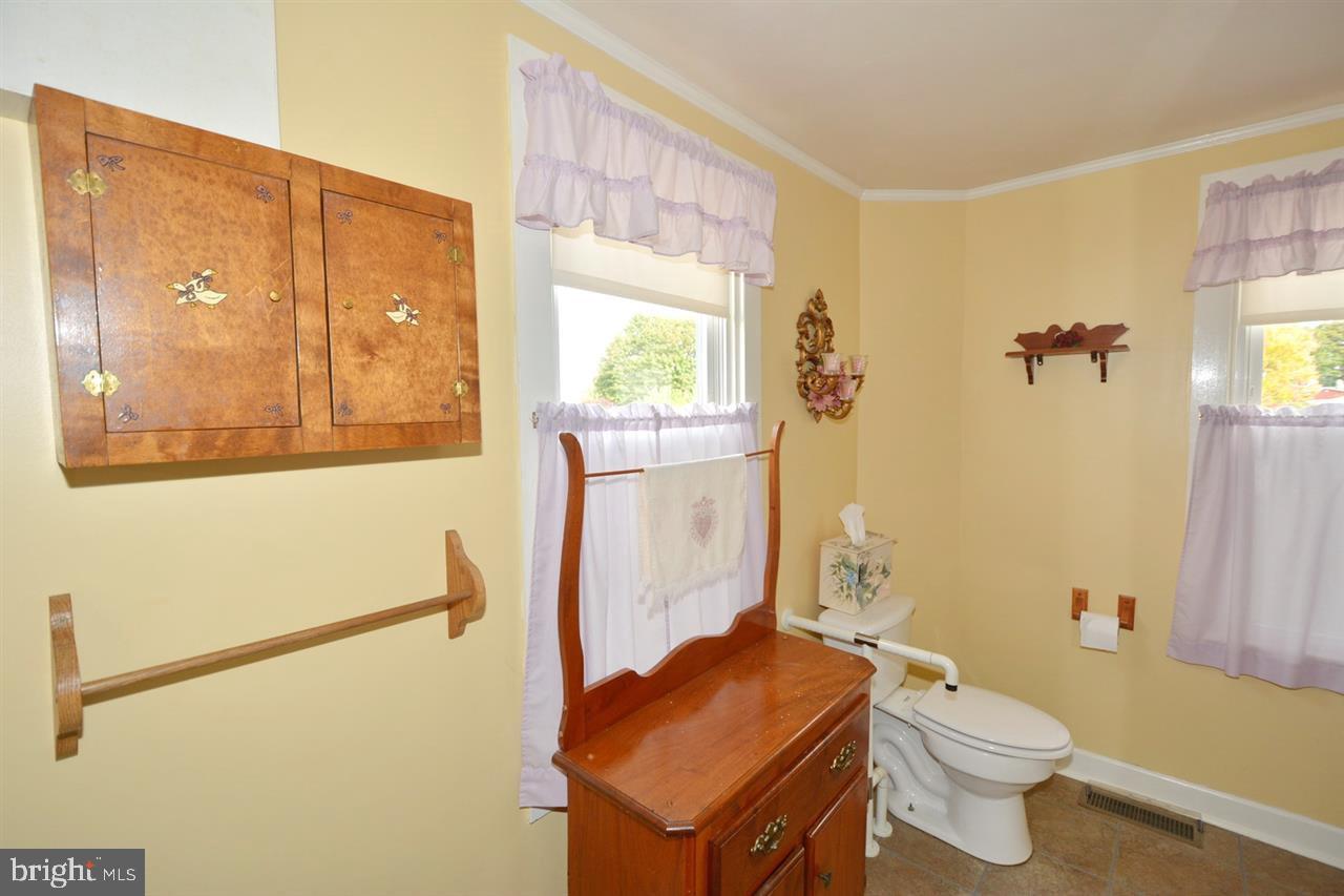 35 Monroe Street Hanover, PA 17331 - Photo 14 of 31 Gallery Image 14