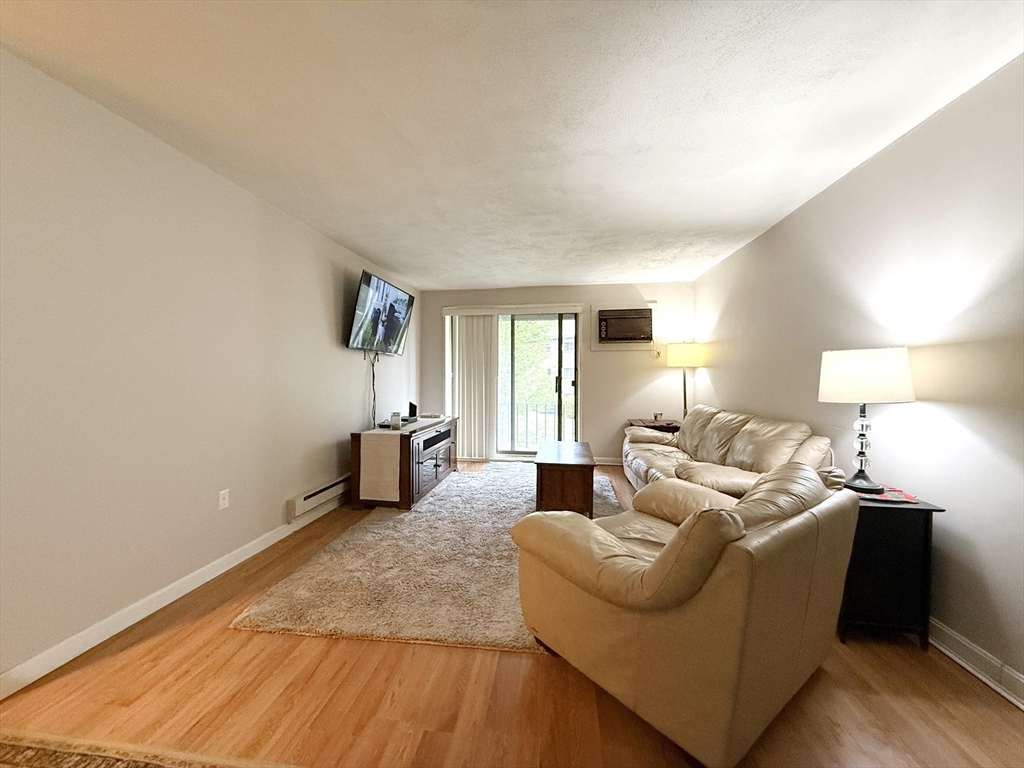 284 Codman Hill Road, Unit 21B Boxborough, MA 01719 - Photo 5 of 29 Gallery Image 5