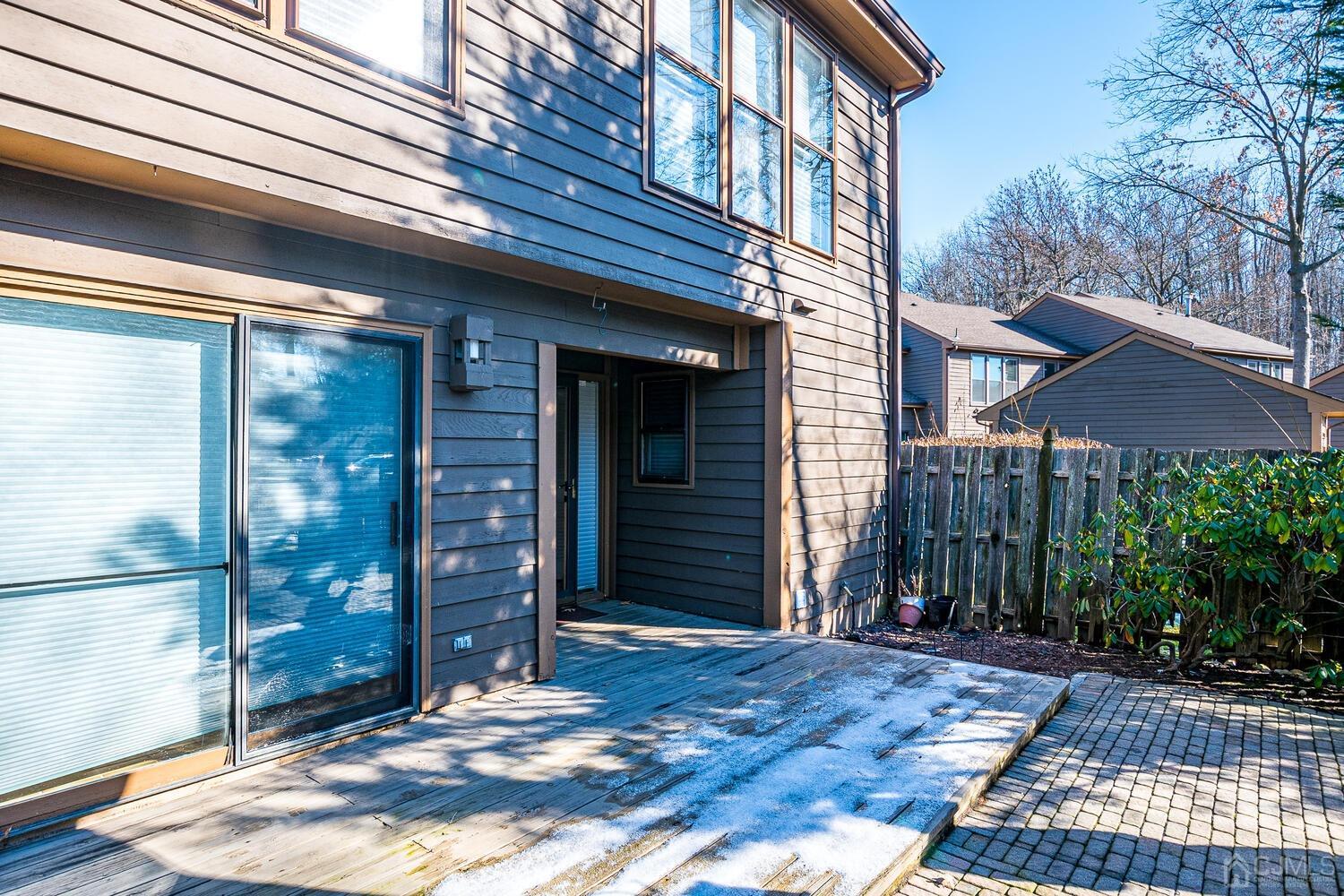 96 Heather Court Edison, NJ 08820 - Photo 8 of 37
