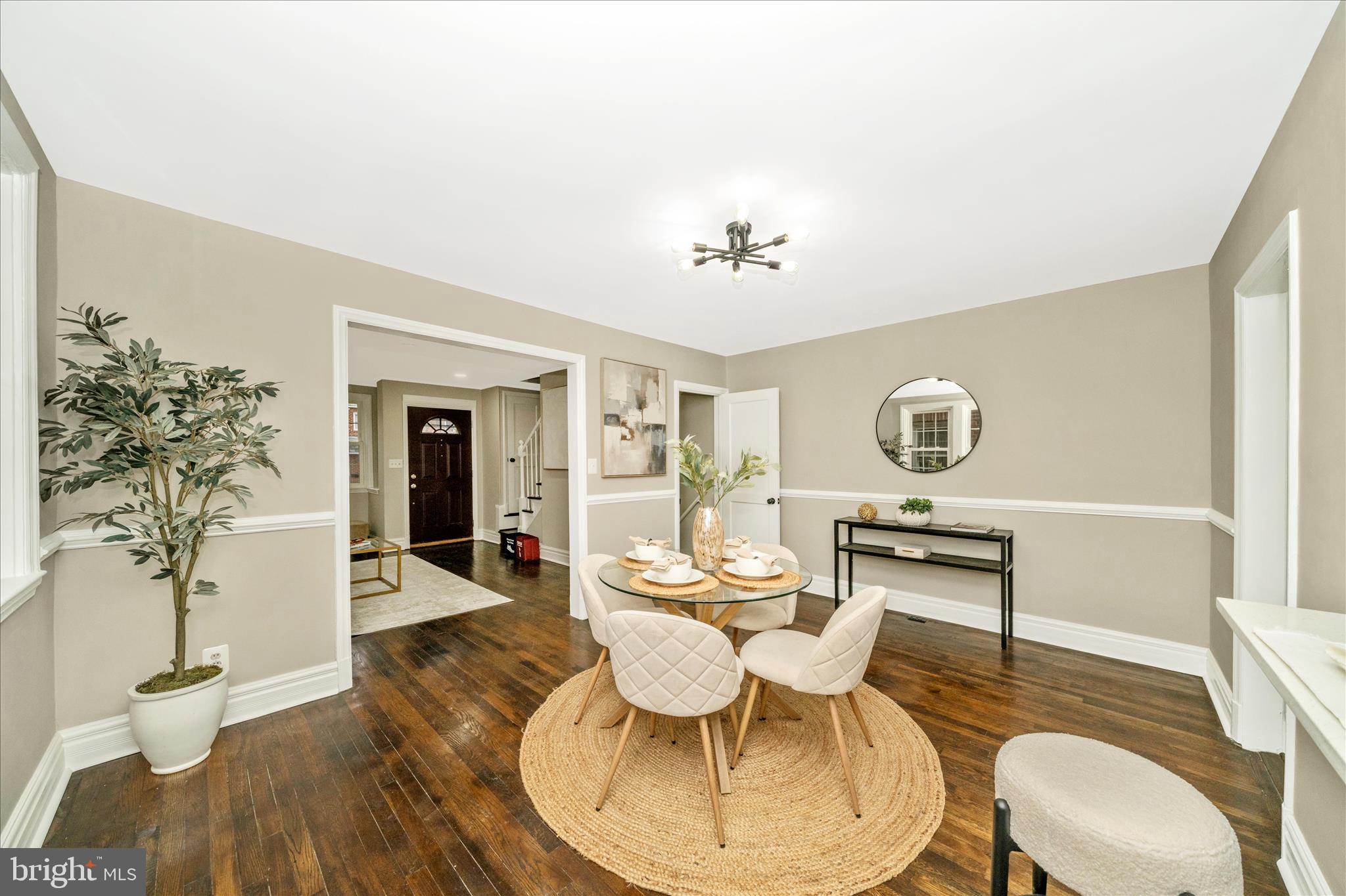 4 North Belle Grove Road Baltimore, MD 21228 - Photo 10 of 43 Dining Room