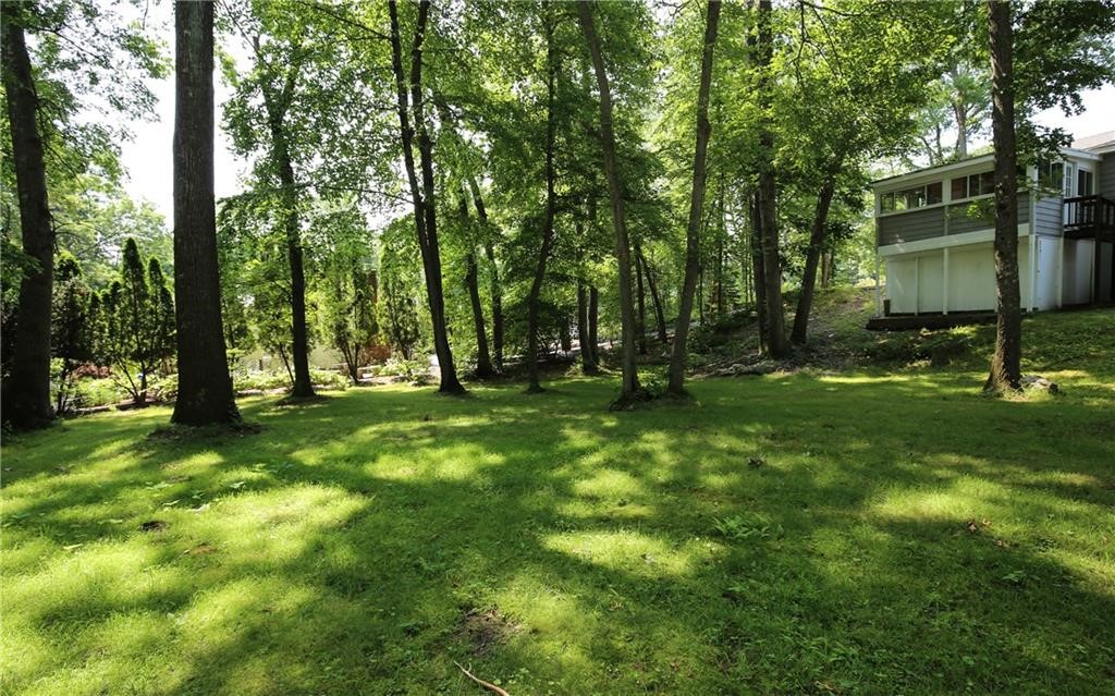 39 Mann School Road Smithfield, RI 02917 - Photo 5 of 13