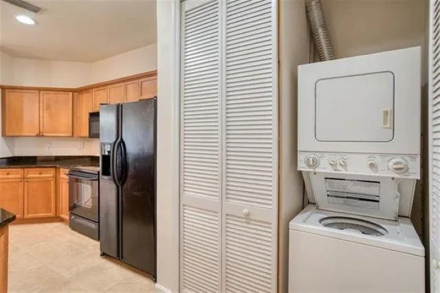 an empty room with window