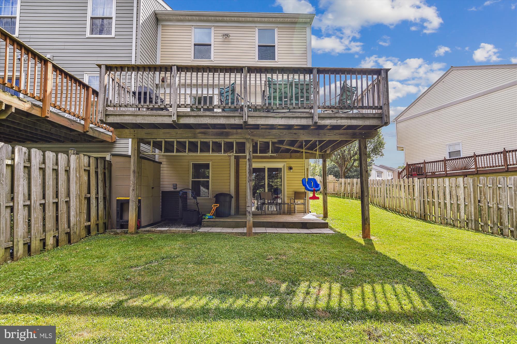 10 Jack Pine Place Nottingham, MD 21236 - Photo 21 of 25 Upper and lower decks