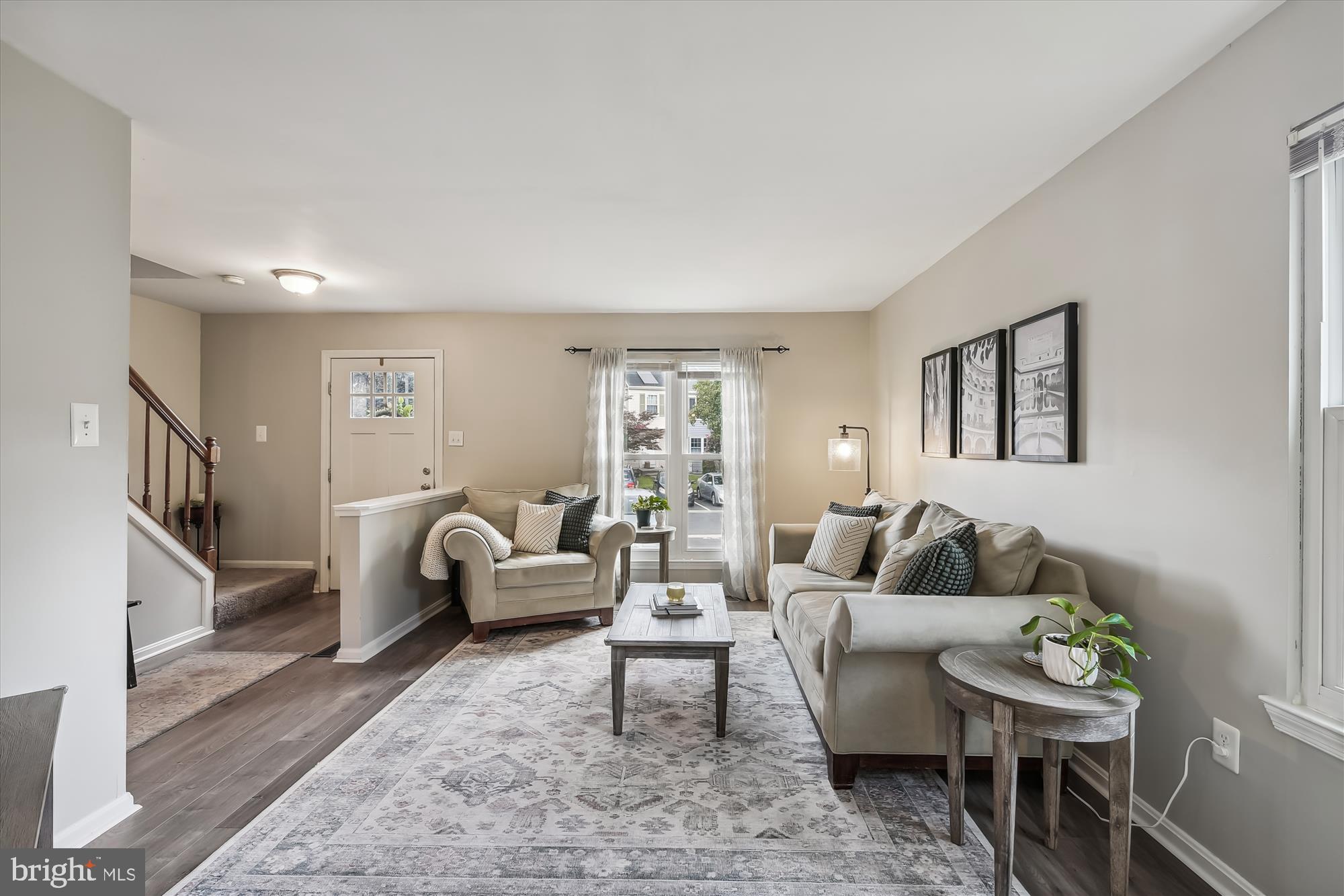 10 Jack Pine Place Nottingham, MD 21236 - Photo 4 of 25 View DR into LR