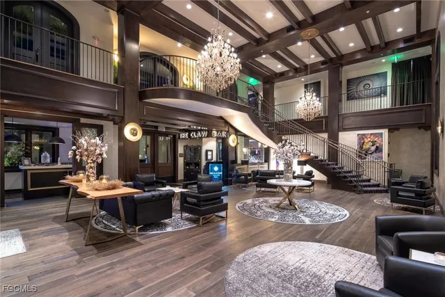 $749,900 | 221 9th Street South, Unit 113, Naples, FL 34102