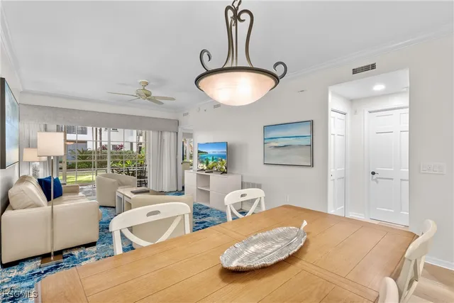 $749,900 | 221 9th Street South, Unit 113, Naples, FL 34102