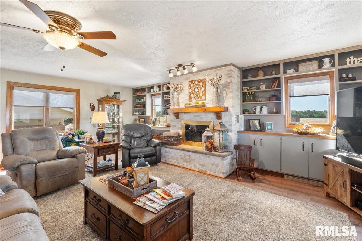 13235 Wolf Road Geneseo, IL 61254 - Photo 8 of 71 Gallery Image 8