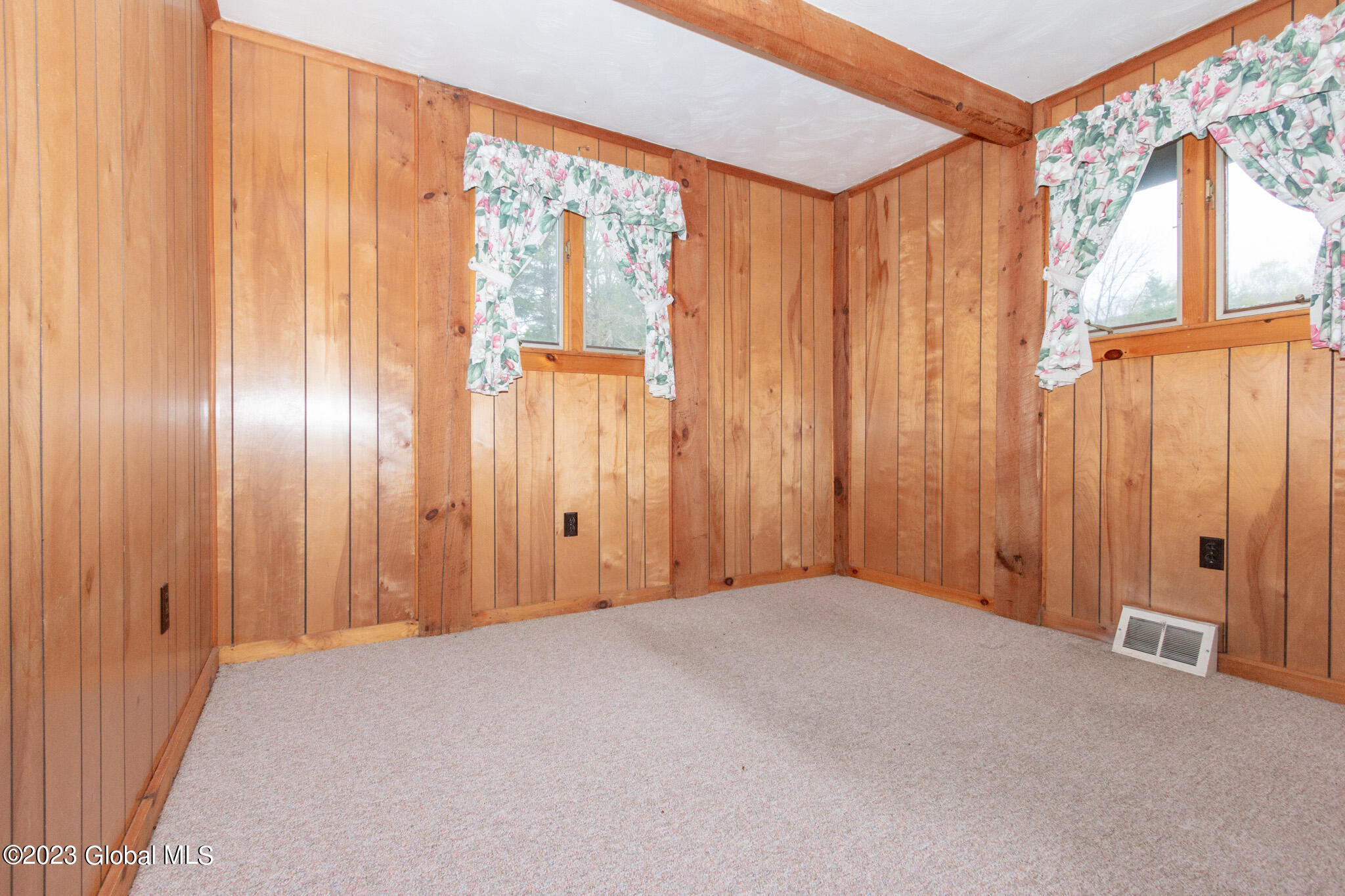 527 Maple Grove Road Hope, NY 12134 - Photo 17 of 40 527 Maple Grove Rd-26