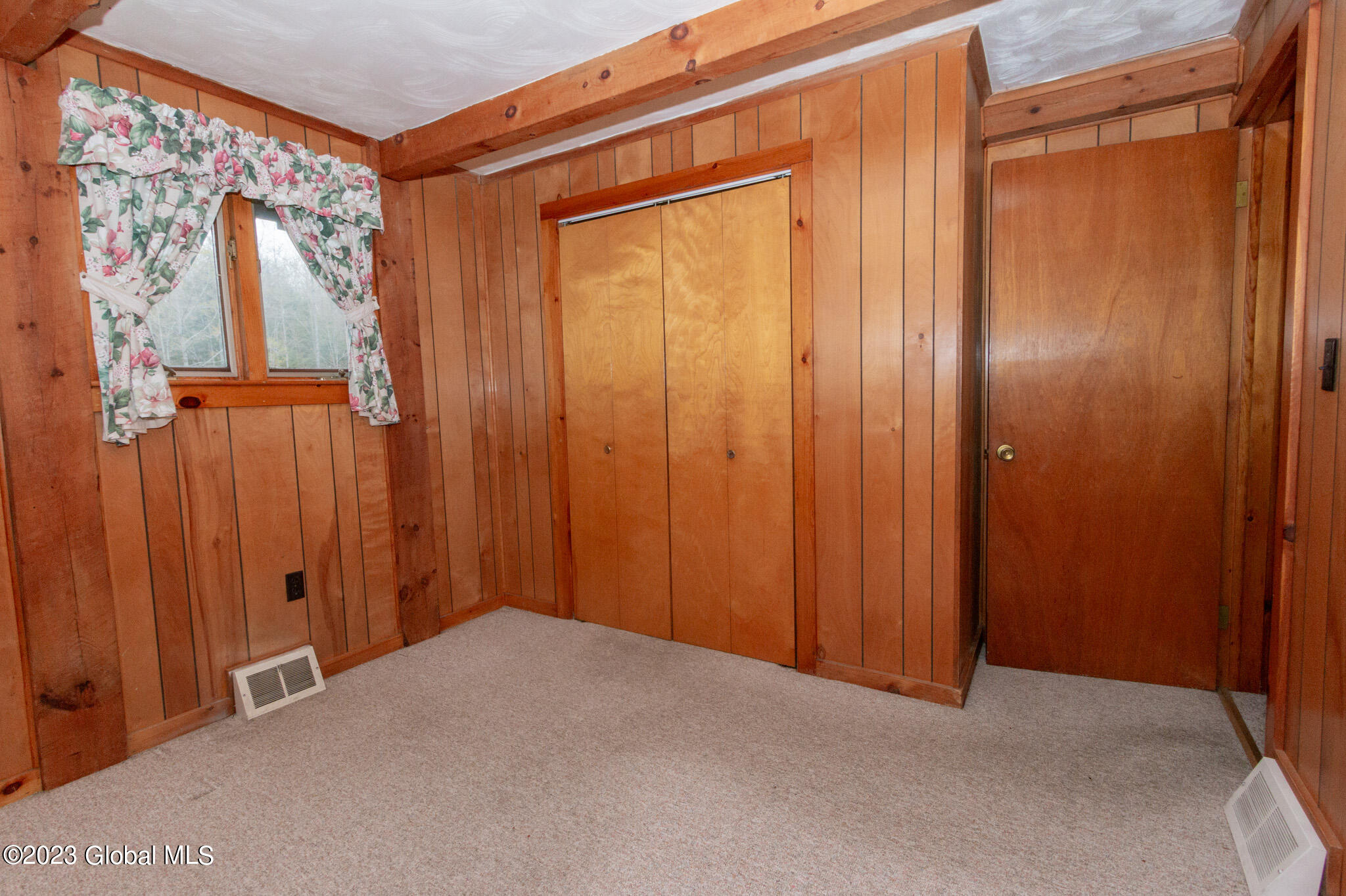 527 Maple Grove Road Hope, NY 12134 - Photo 19 of 40 527 Maple Grove Rd-28