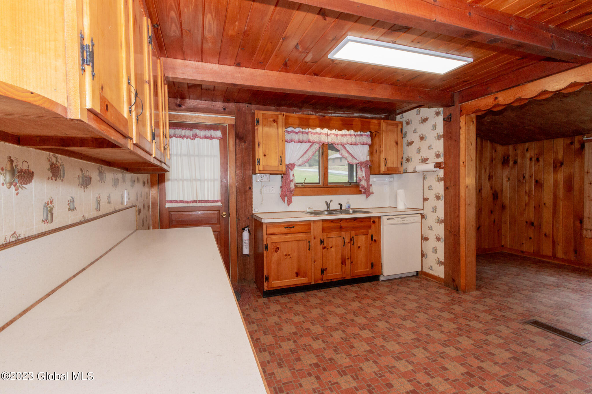 527 Maple Grove Road Hope, NY 12134 - Photo 4 of 40 527 Maple Grove Rd-04