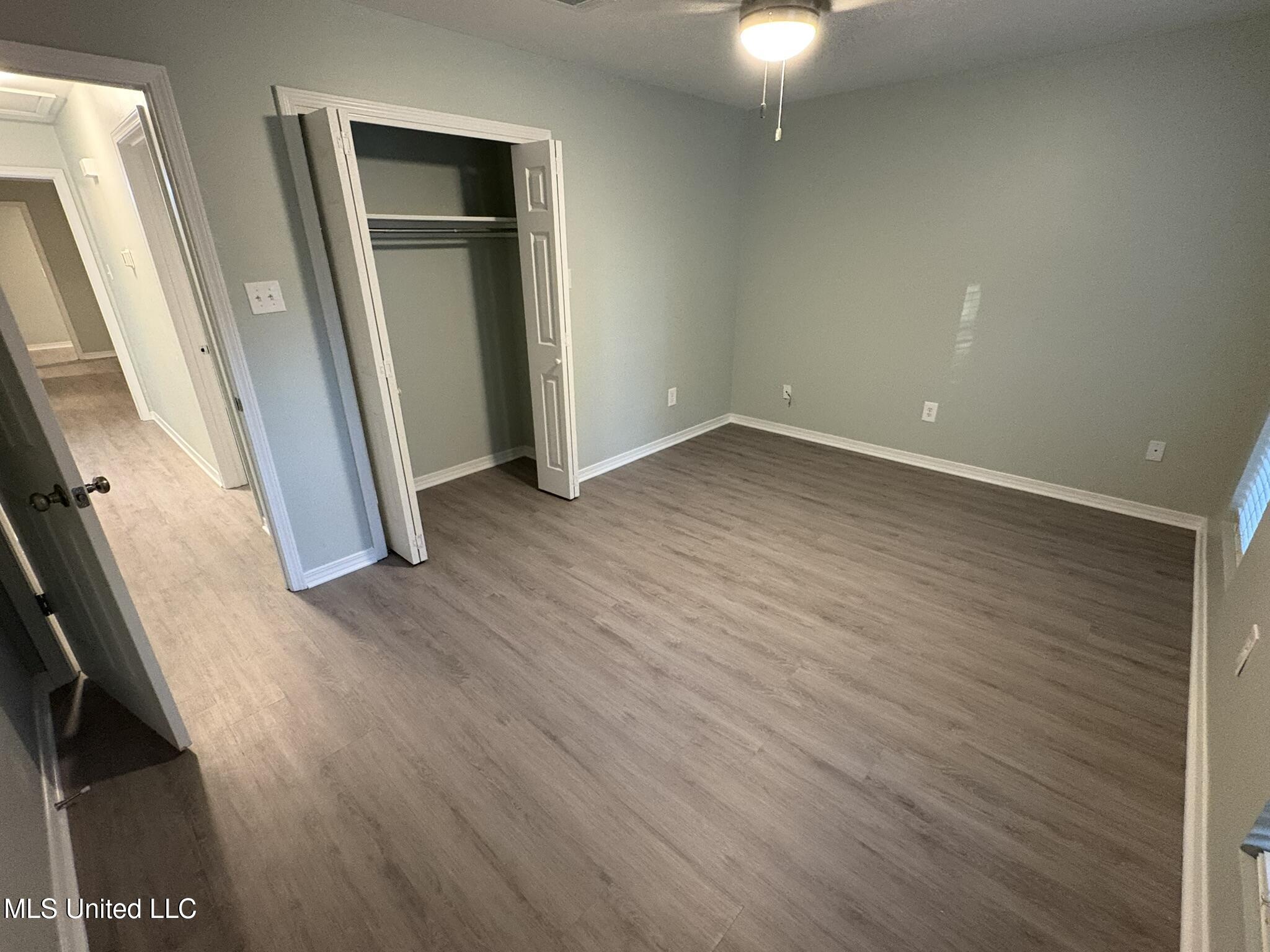 9504 Live Oak Avenue Ocean Springs, MS 39564 - Photo 19 of 28 IMG_2438