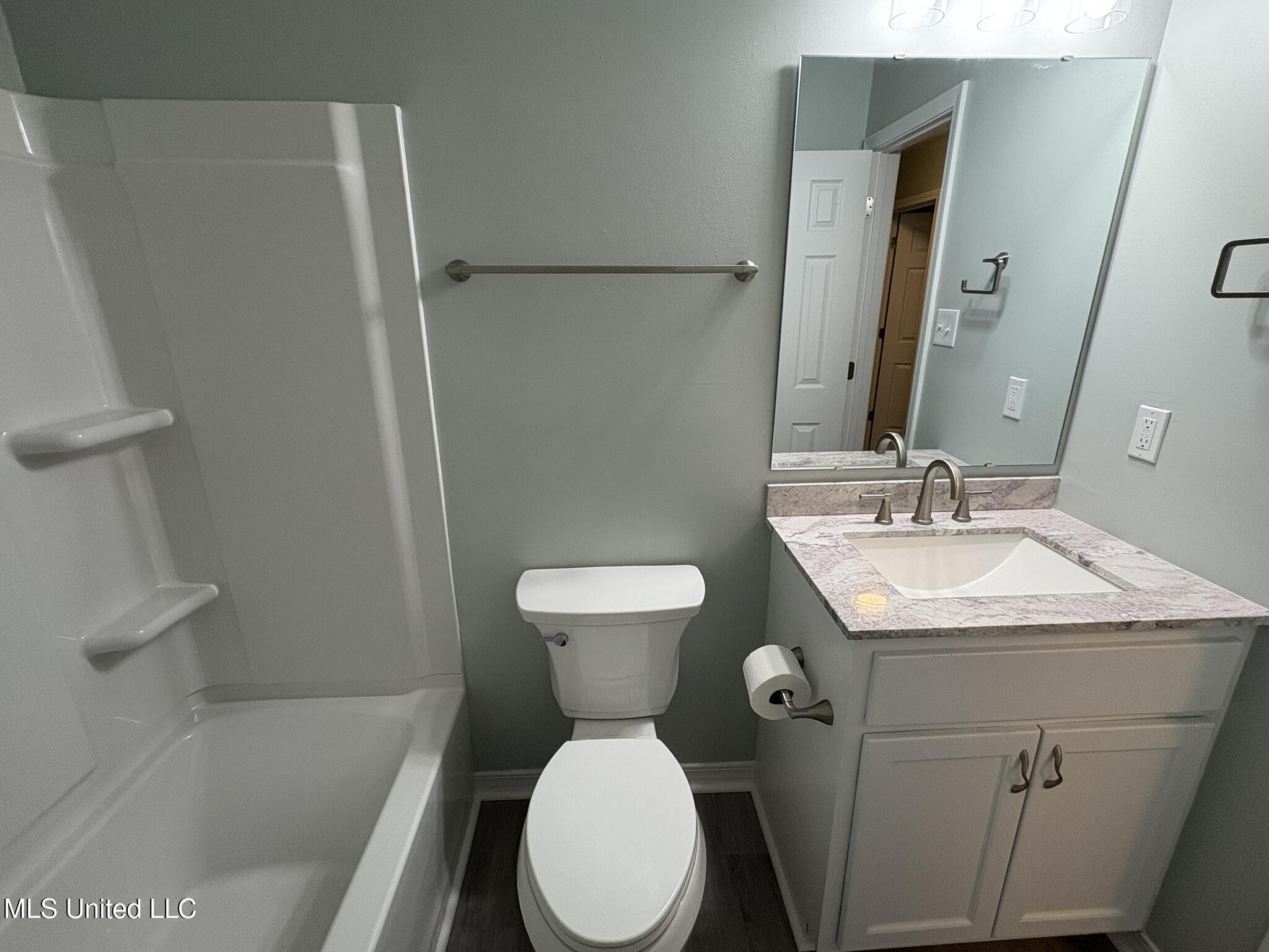 9504 Live Oak Avenue Ocean Springs, MS 39564 - Photo 22 of 28 IMG_2442