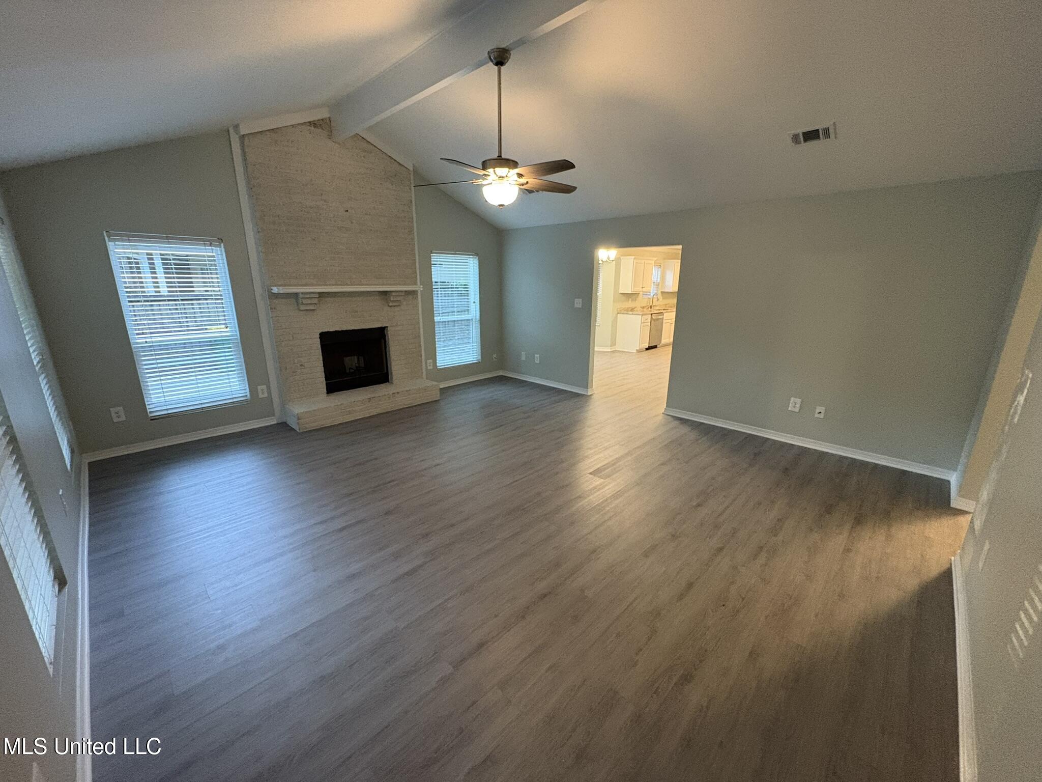 9504 Live Oak Avenue Ocean Springs, MS 39564 - Photo 9 of 28 IMG_2423