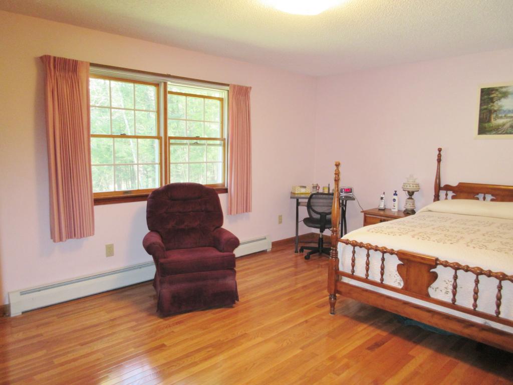 880 Colonial Drive Rutland Town, VT 05701 - Photo 11 of 18 Gallery Image 11