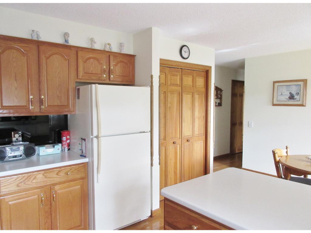 880 Colonial Drive Rutland Town, VT 05701 - Photo 5 of 18 Gallery Image 5