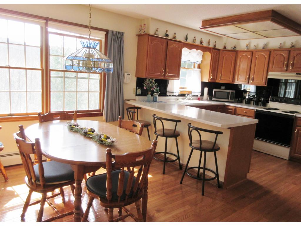 880 Colonial Drive Rutland Town, VT 05701 - Photo 7 of 18 Gallery Image 7