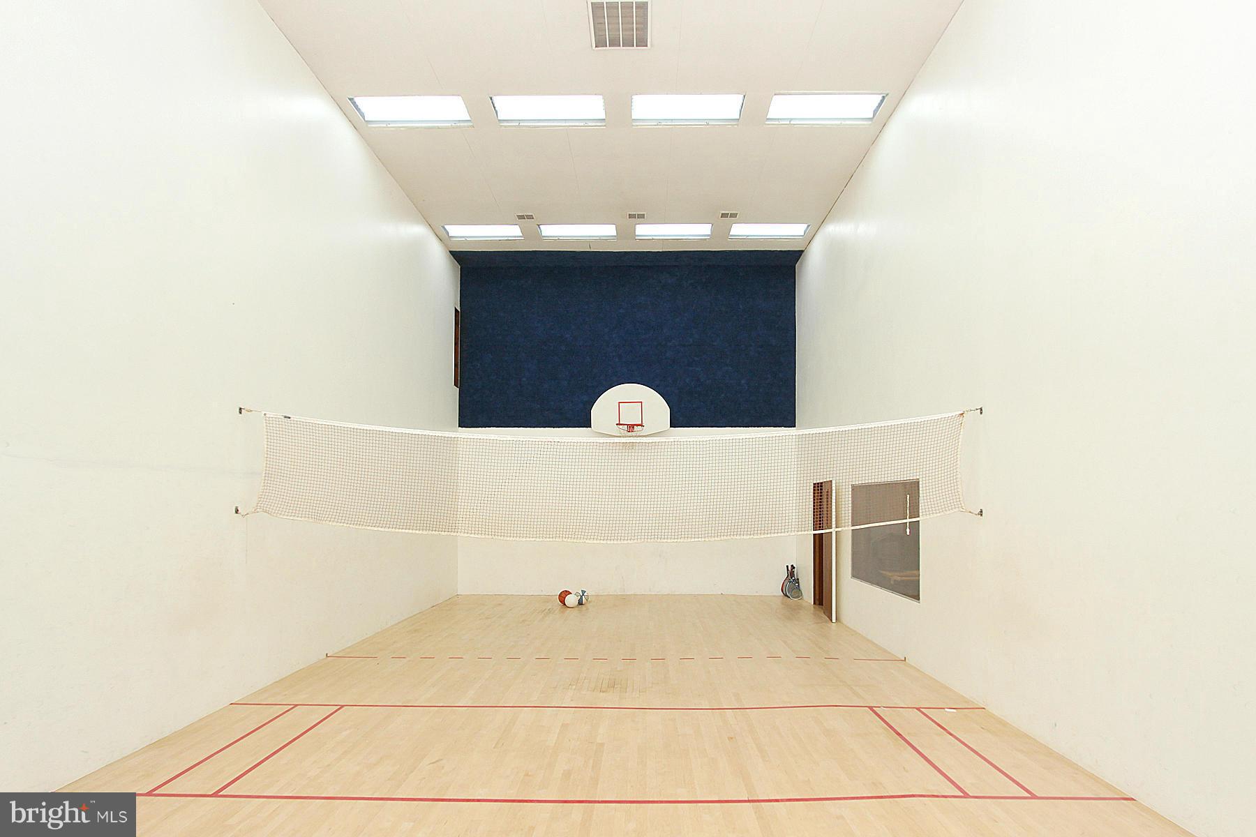8823 Brook Road McLean, VA 22102 - Photo 18 of 30 a bathroom with a sink