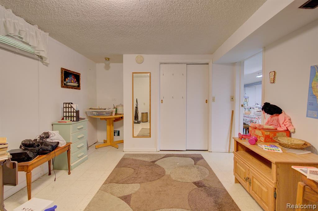 9106 North Irish Road Mount Morris, MI 48458 - Photo 26 of 44
