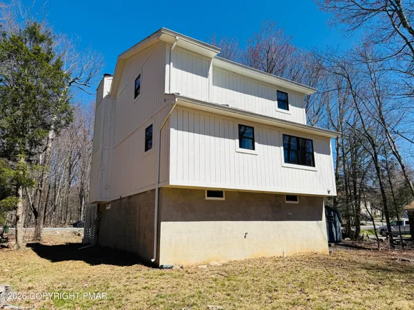 $3,200 | 5108 Seneca Way, Tobyhanna, PA 18466