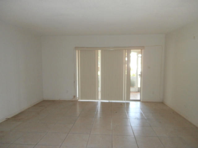 35 Southeast 13th Street, Unit A1 Boca Raton, FL 33432 - Photo 4 of 13 (30)LR